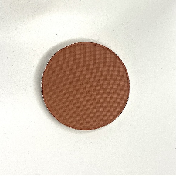 MAC Cosmetics PRO Palette Refill in ‘Brown Script’ - Picture 2 of 4